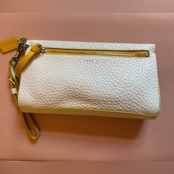 Live Show Notification Coach and more - Picture 10 of 11